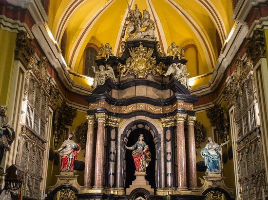 Iglesia de Santa Isabel de Portugal
